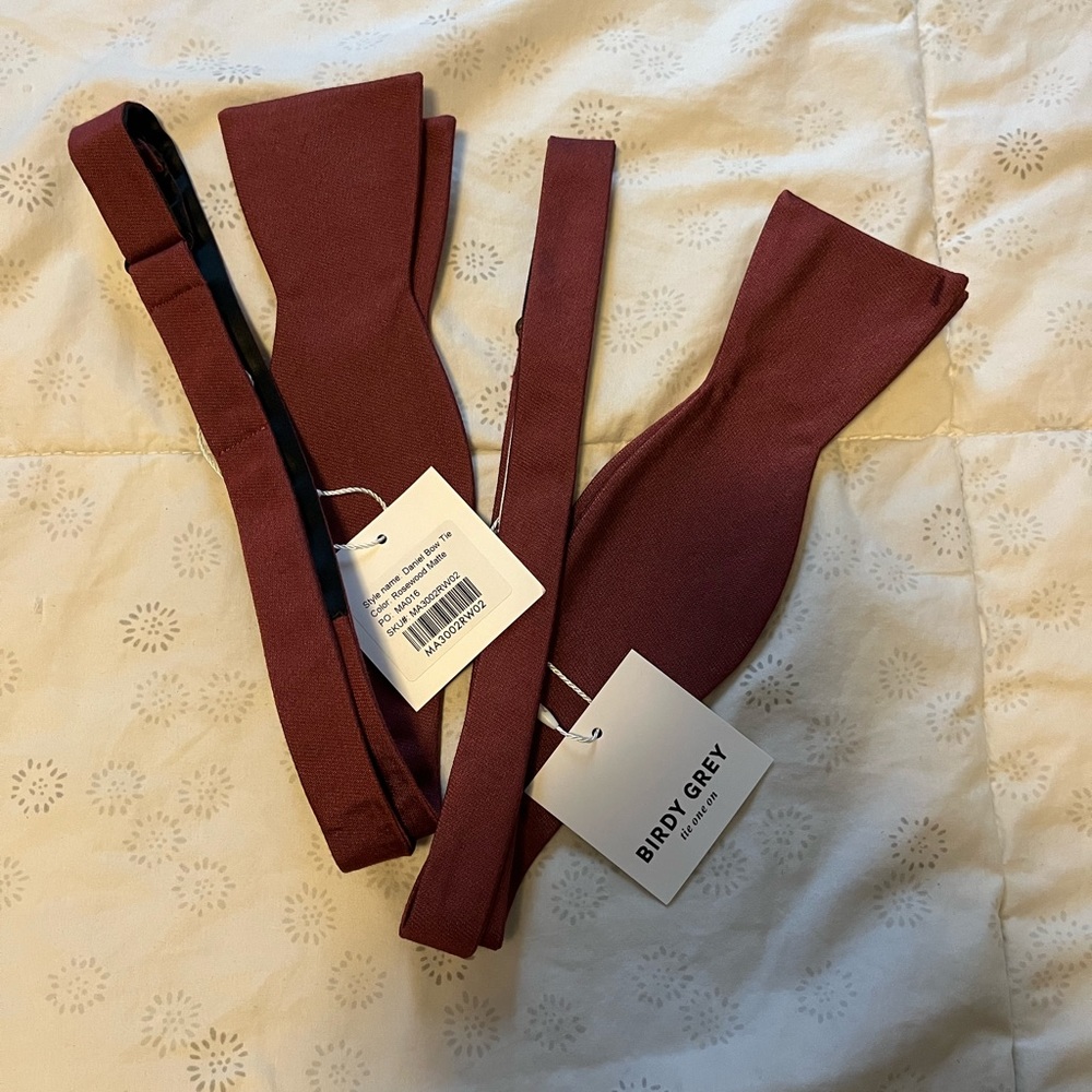 2 Birdy Grey Daniel Bow ties